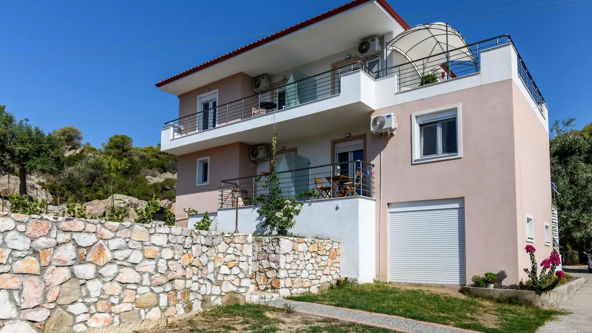 Petra Apartments Nikiti  Yunanistan